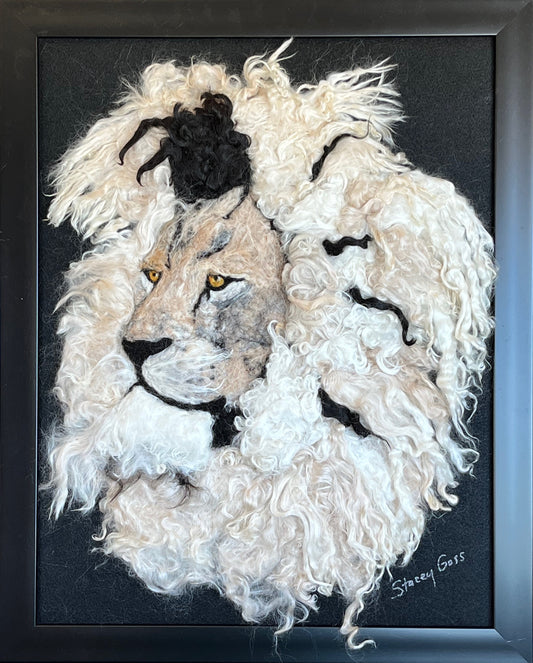 FP15 Felted Lion Portrait (14x18) Beige White Side