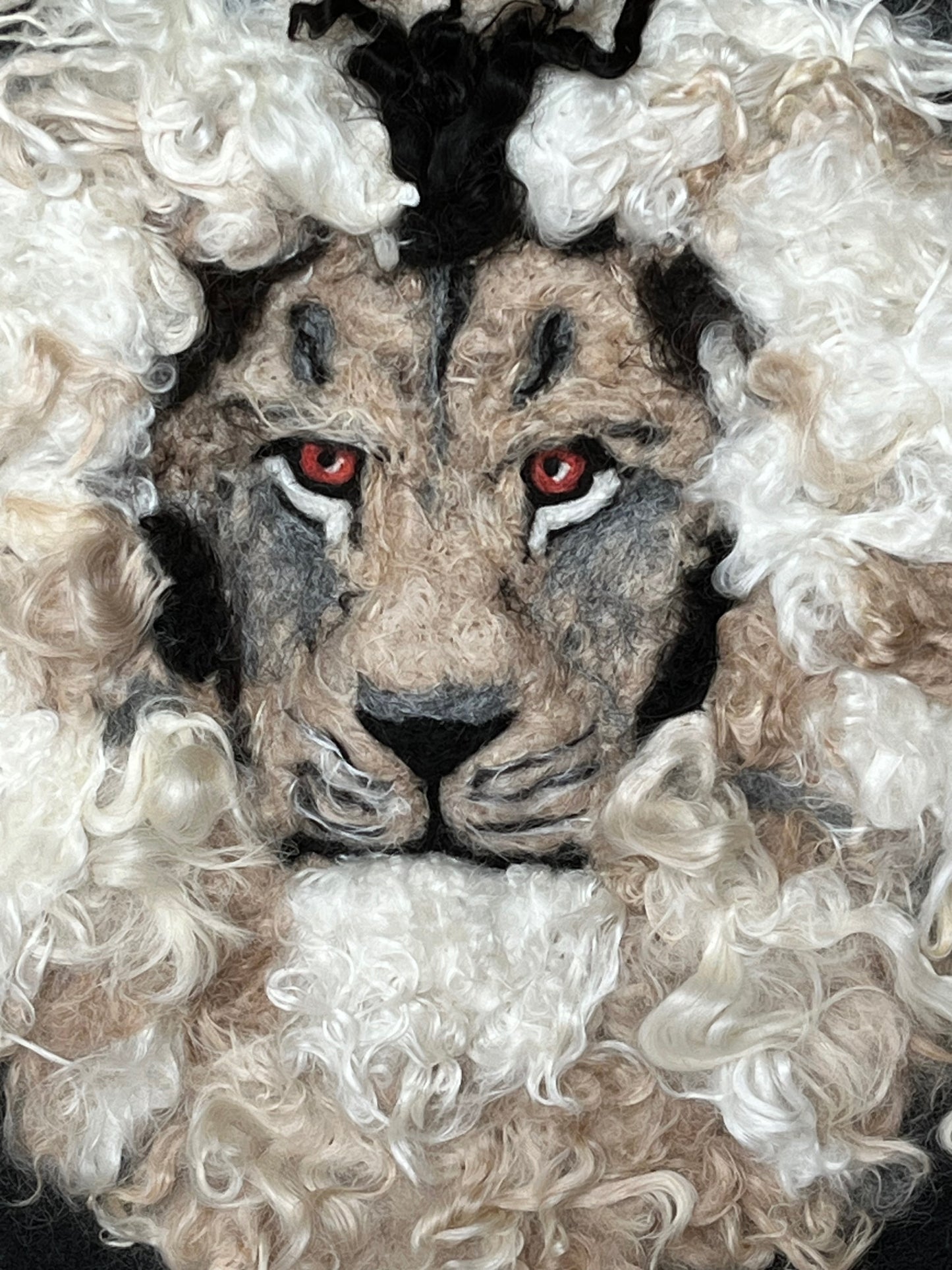 FP32 Felted Lion Portrait (14x18) White Beige | Suri Alpaca Fiber Art