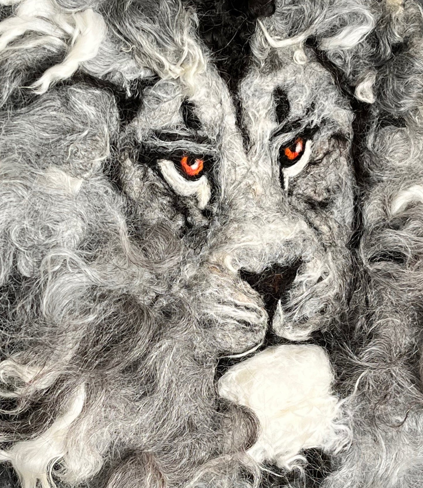 FP35 Felted Lion Portrait (12x14) Grey/Black