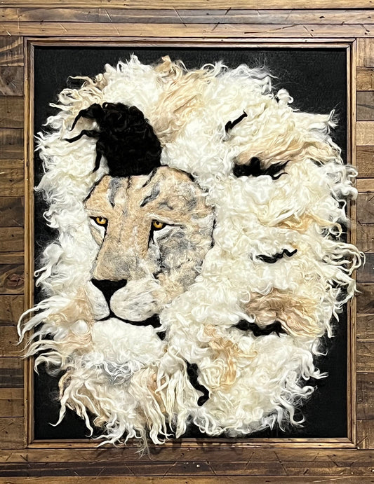 FP Felted Lion Portrait (16x20) Beige White Side