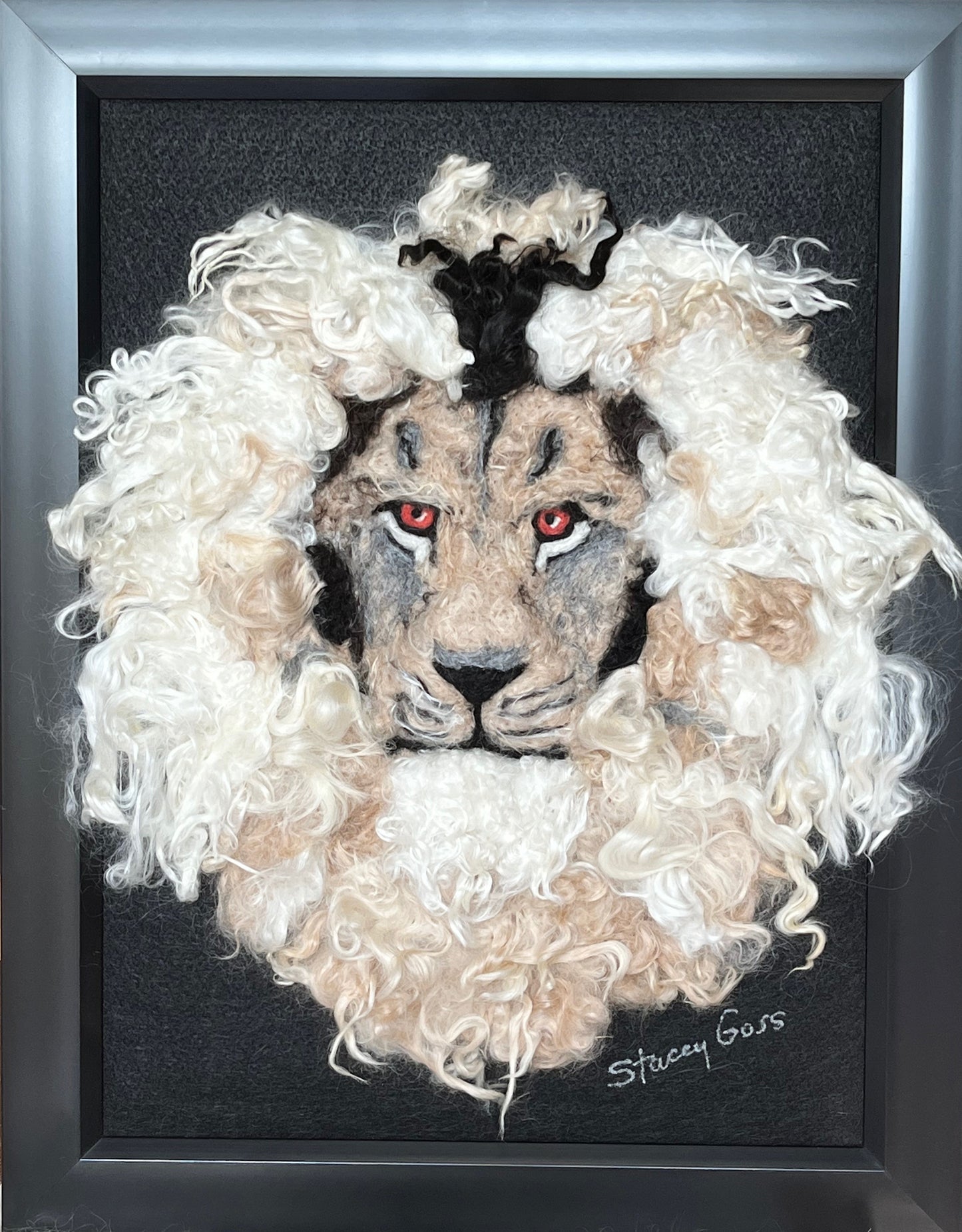 FP32 Felted Lion Portrait (14x18) White Beige | Suri Alpaca Fiber Art