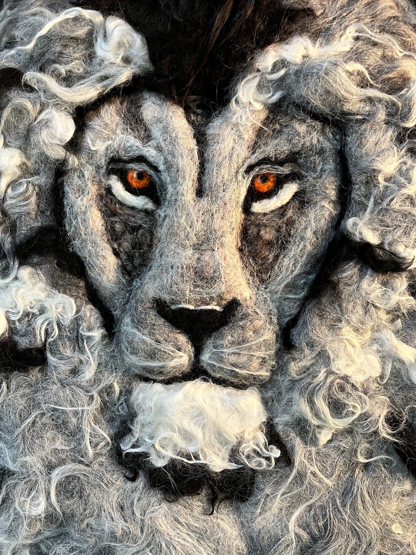 FP5 Felted Lion Portrait (23x27) Grey | Suri Alpaca Fiber Art