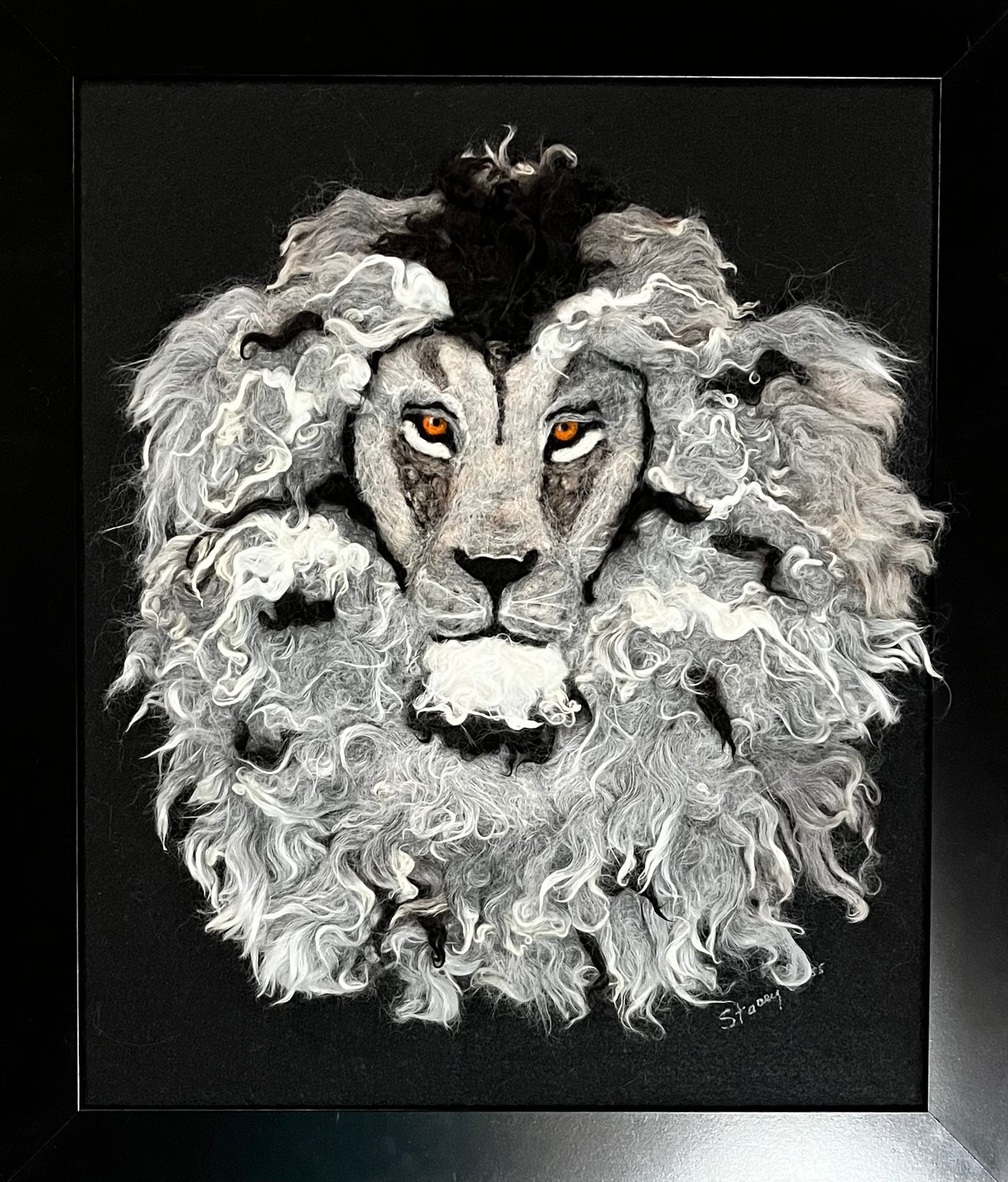 FP5 Felted Lion Portrait (23x27) Grey | Suri Alpaca Fiber Art